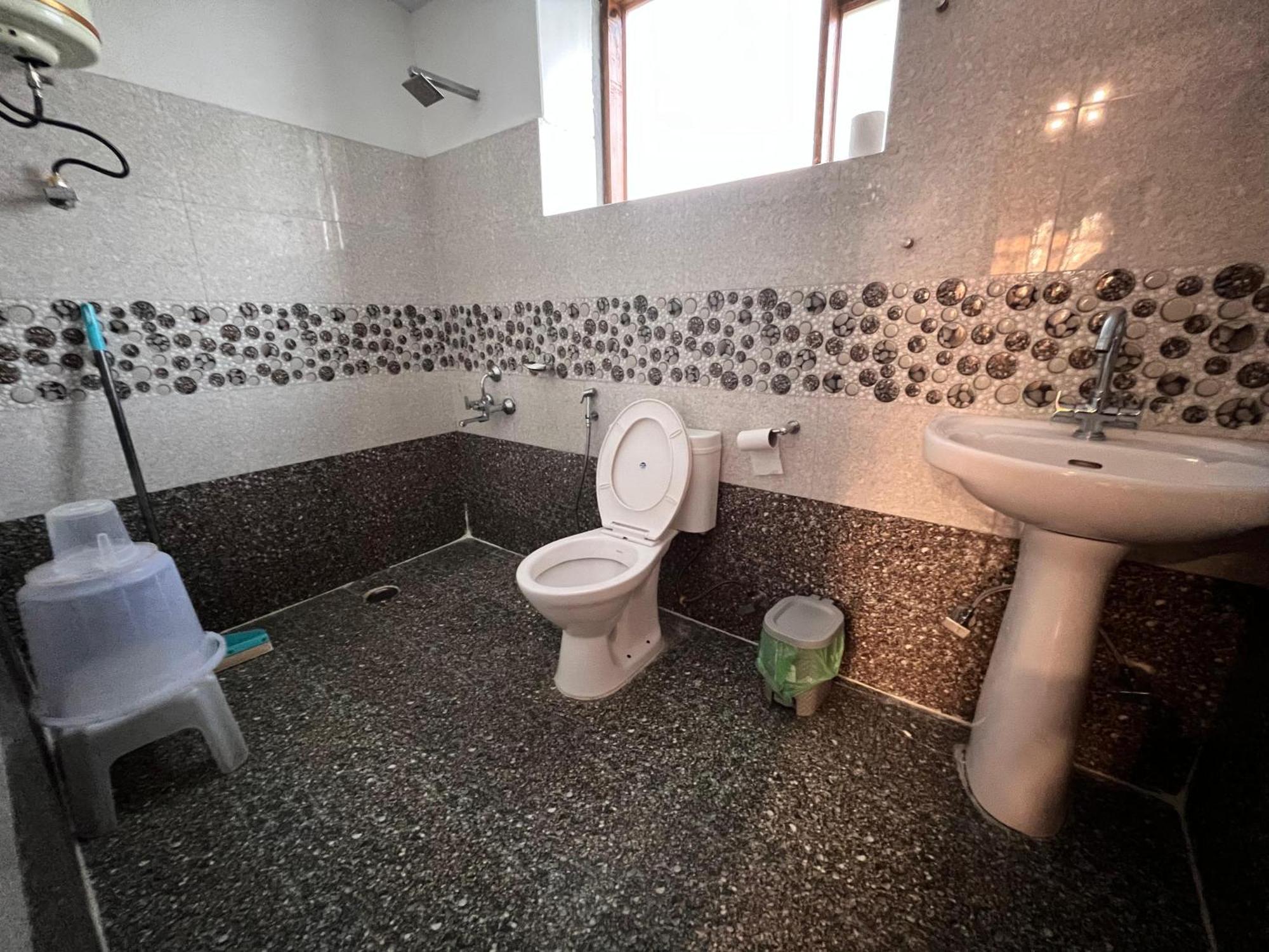 Dormigo Hostel บีร์ ภายนอก รูปภาพ