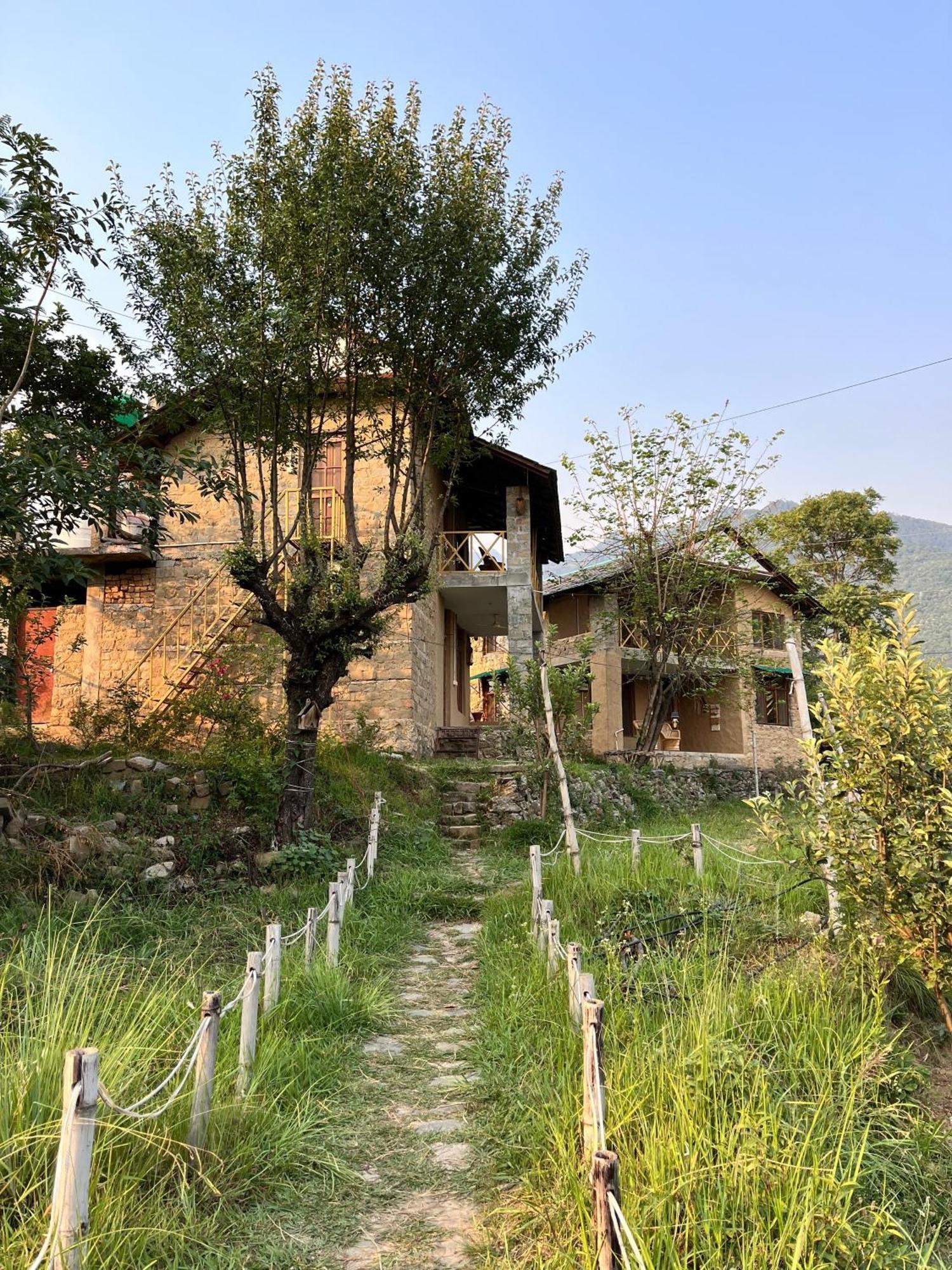 Dormigo Hostel บีร์ ภายนอก รูปภาพ